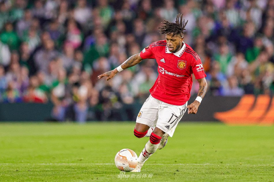 发起冲击的 发起冲击的